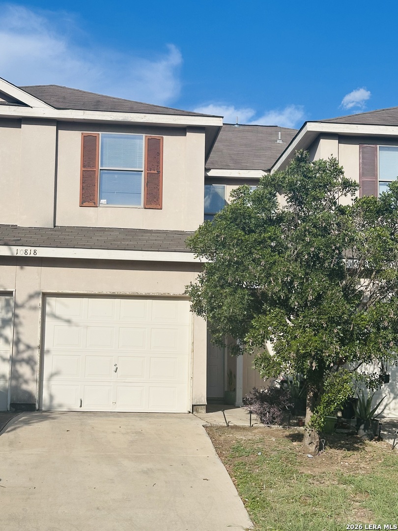 10818 Mathom Landing Universal City TX 78148