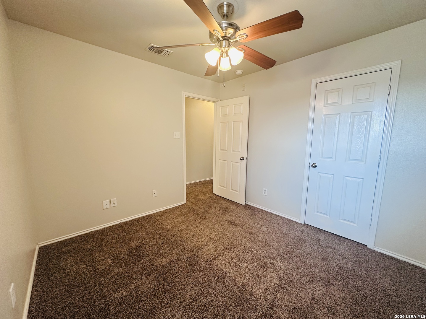 10818 Mathom Landing Universal City TX 78148