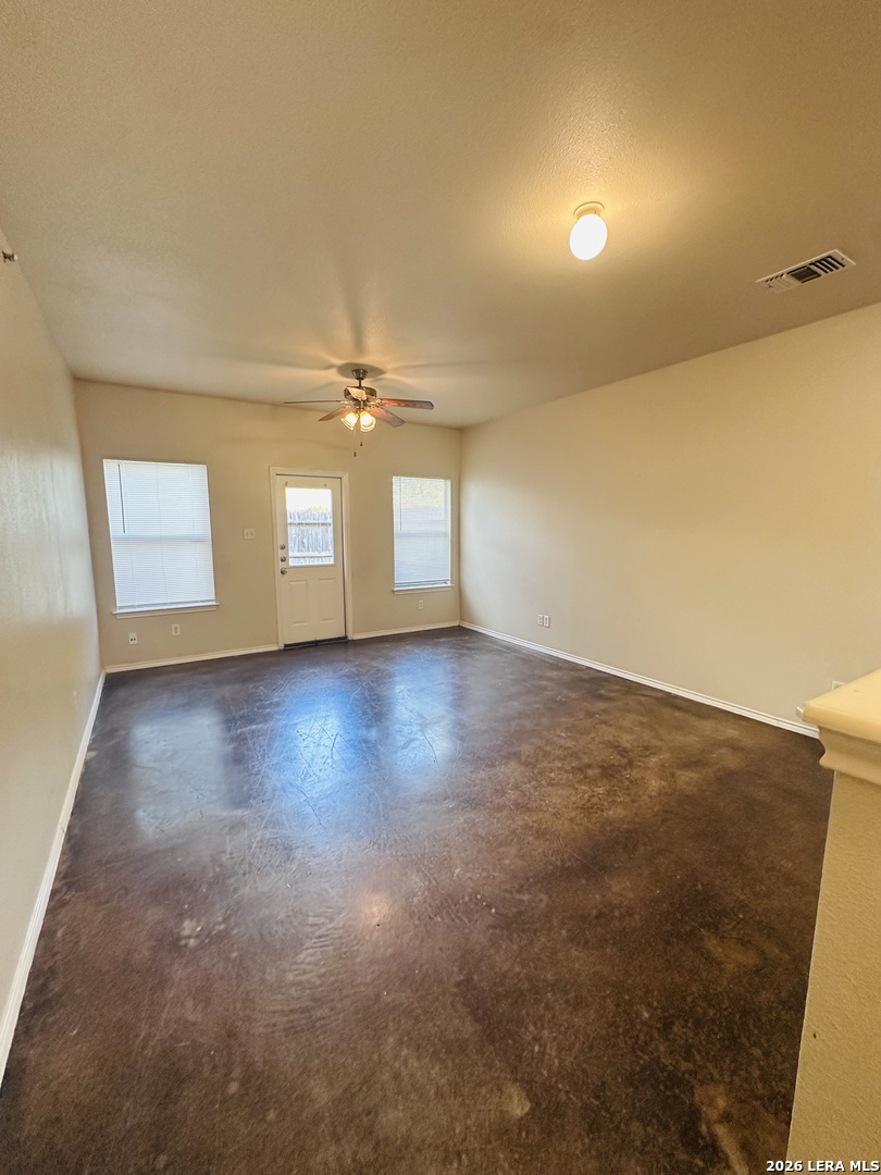 10818 Mathom Landing Universal City TX 78148