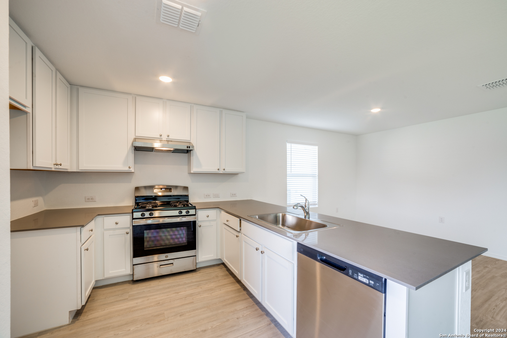 1426 Laima Curve San Antonio TX 78224