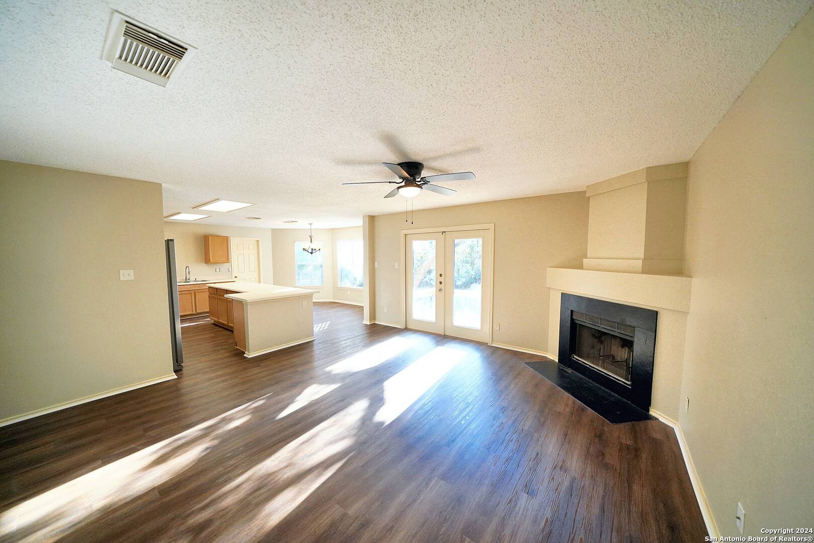 264 Victoria Point Schertz TX 78154