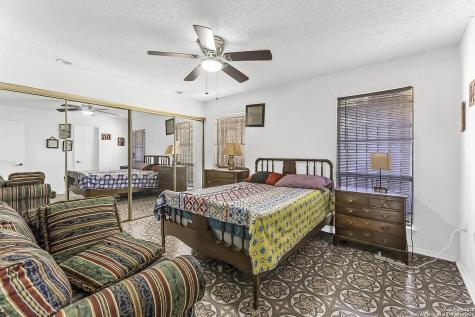 3803 Barrington San Antonio TX 78217