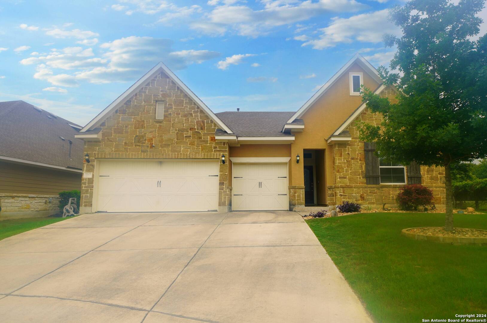 9125 Trail Stem Schertz TX 78154