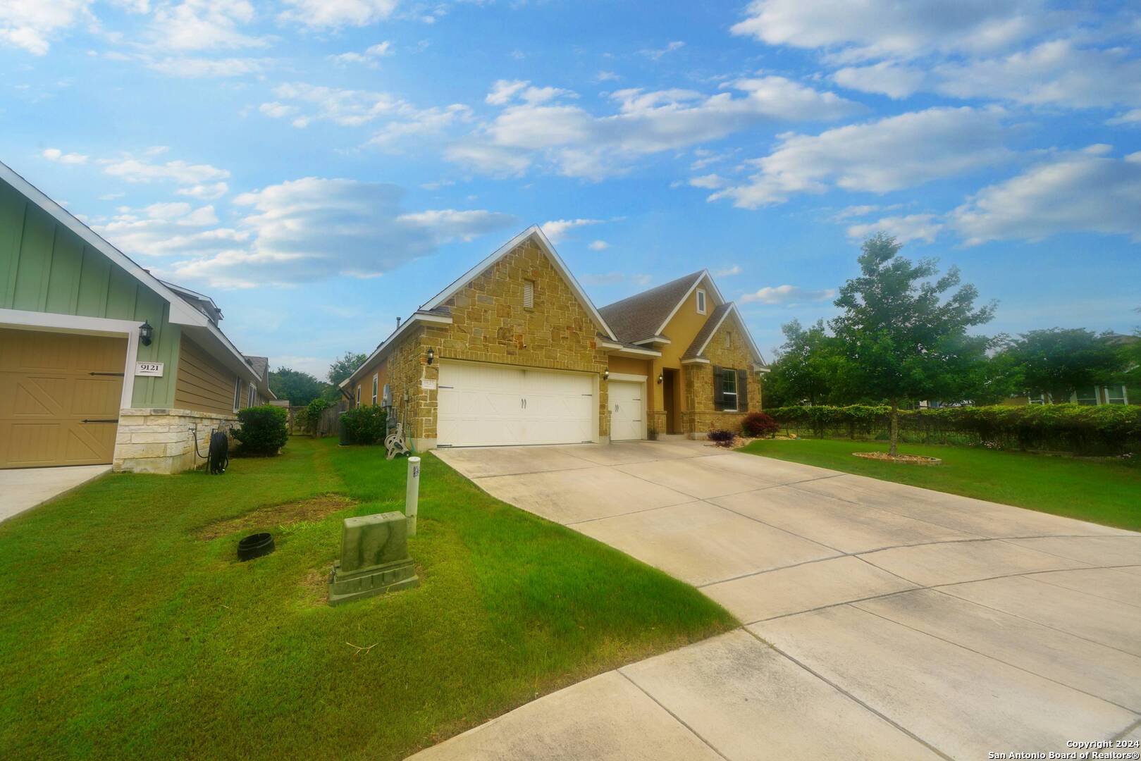 9125 Trail Stem Schertz TX 78154