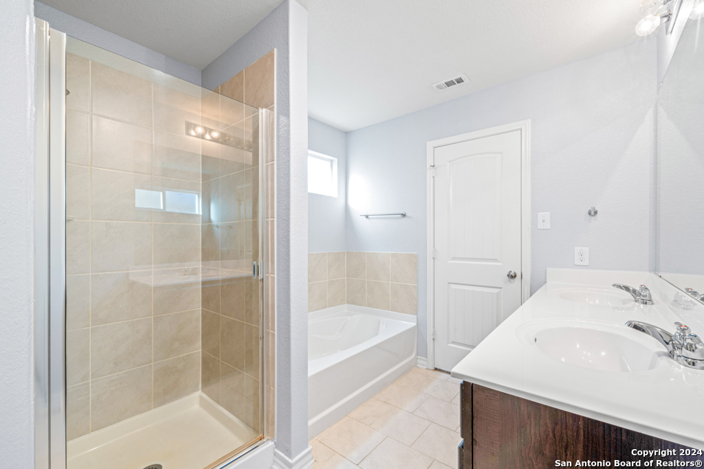 1618 Mossy Jasper San Antonio TX 78245