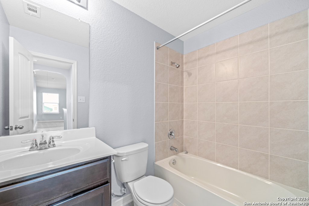 1618 Mossy Jasper San Antonio TX 78245
