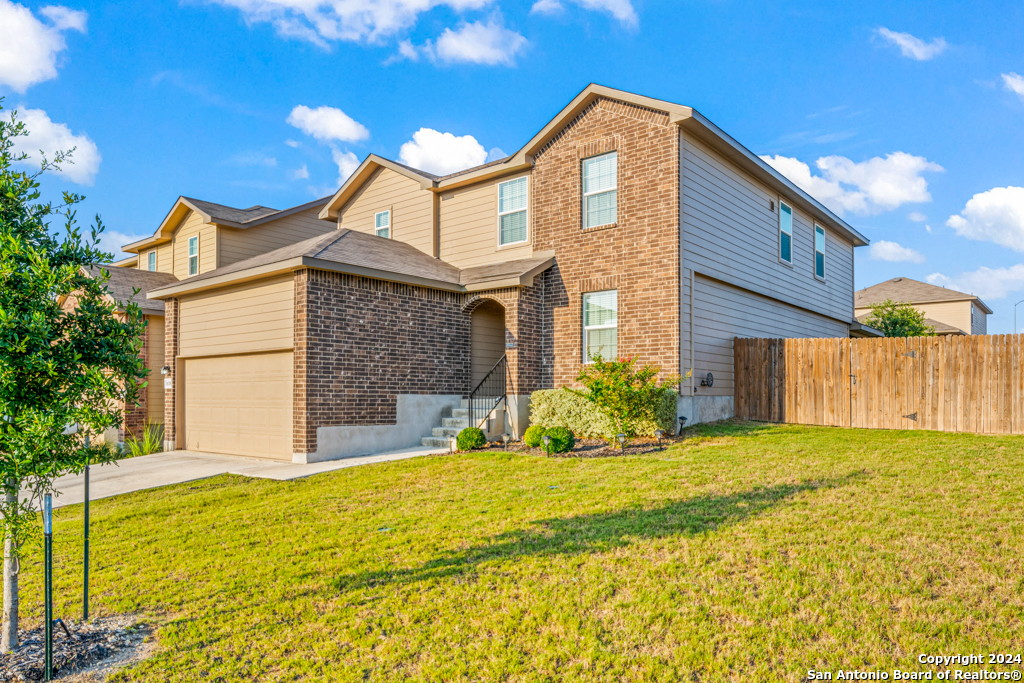 1618 Mossy Jasper San Antonio TX 78245