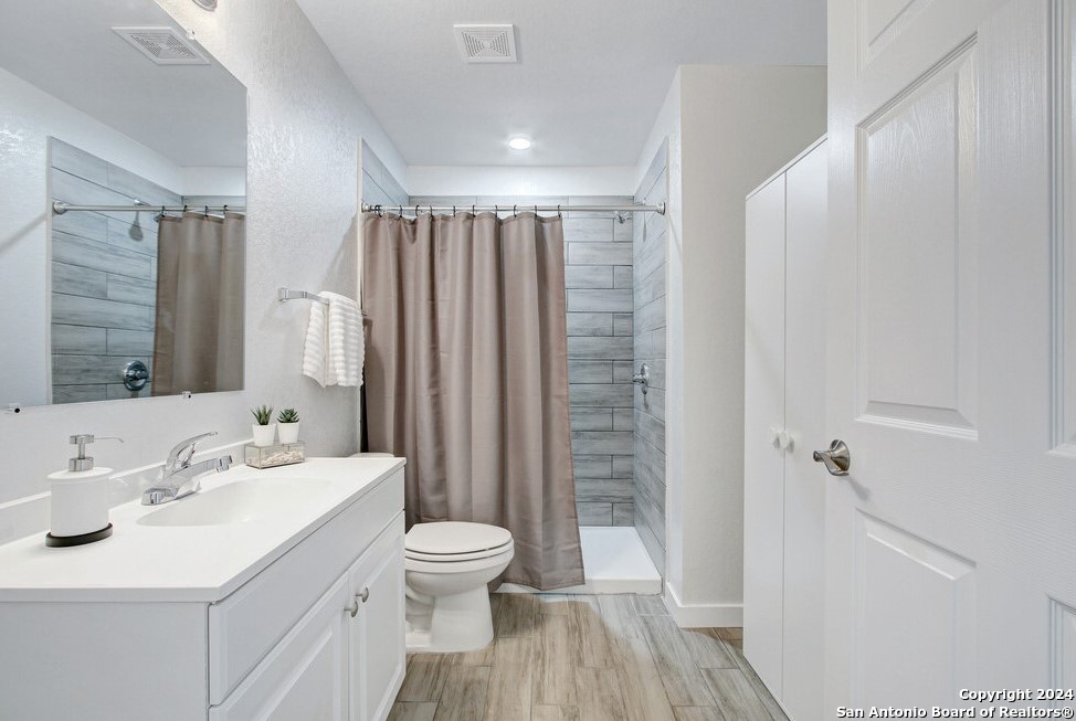 6423 Melissa Ann San Antonio TX 78249