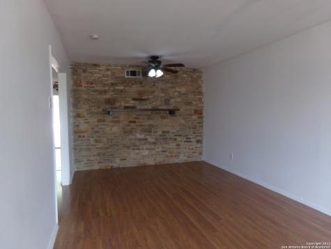 5975 Babcock San Antonio TX 78240