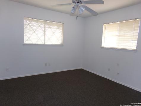 5975 Babcock San Antonio TX 78240