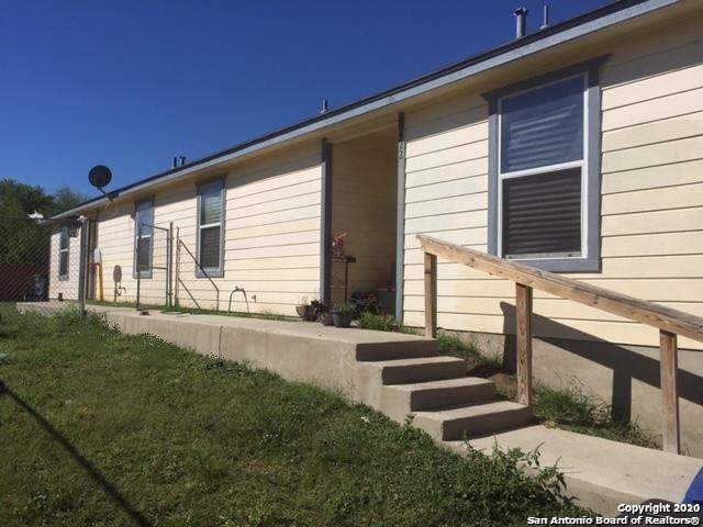 422 Amires Place San Antonio TX 78237