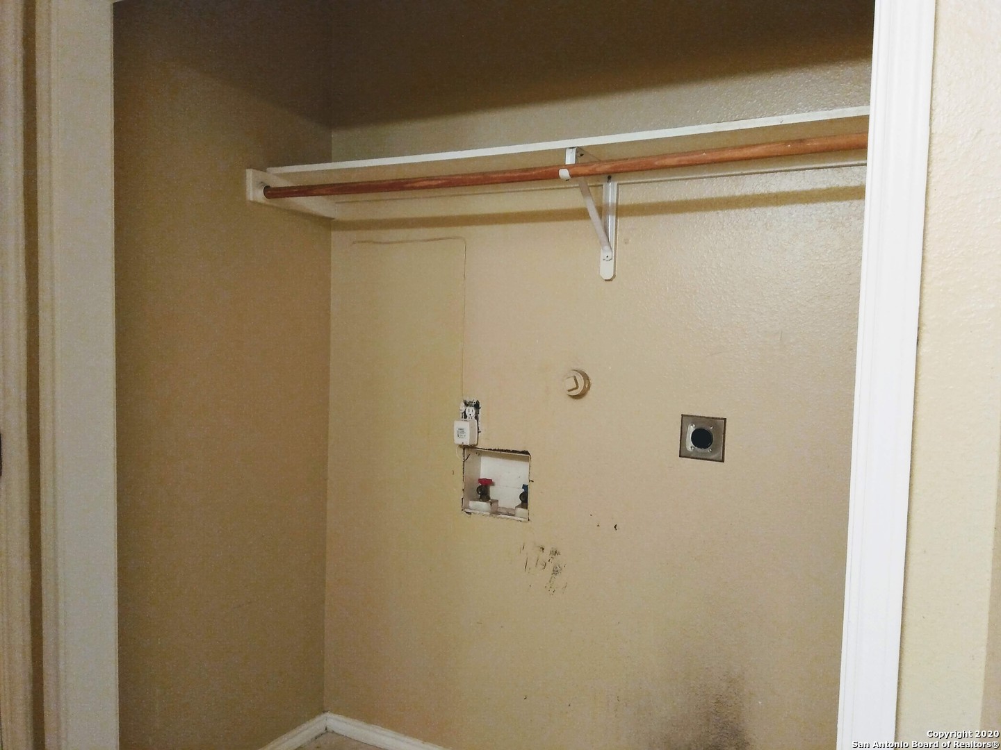 422 Amires Place San Antonio TX 78237