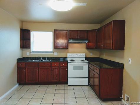 422 Amires Place San Antonio TX 78237
