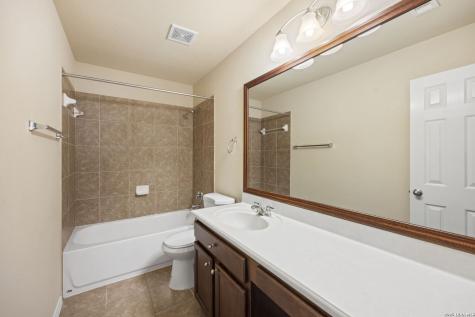 25839 Big Bluestem San Antonio TX 78261