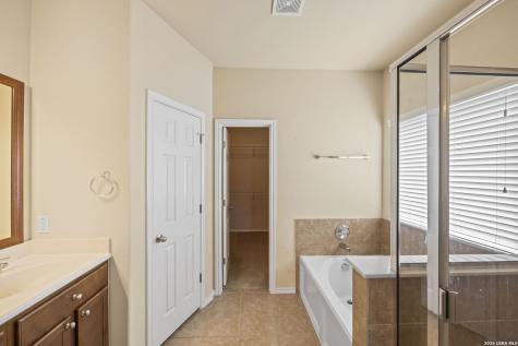 25839 Big Bluestem San Antonio TX 78261