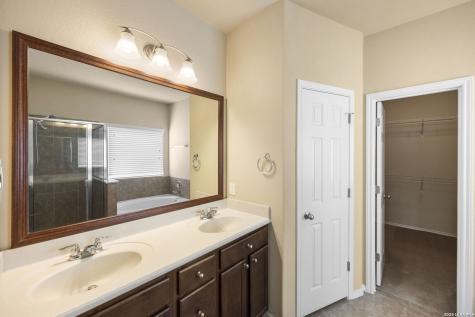 25839 Big Bluestem San Antonio TX 78261