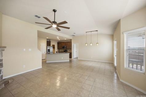 25839 Big Bluestem San Antonio TX 78261