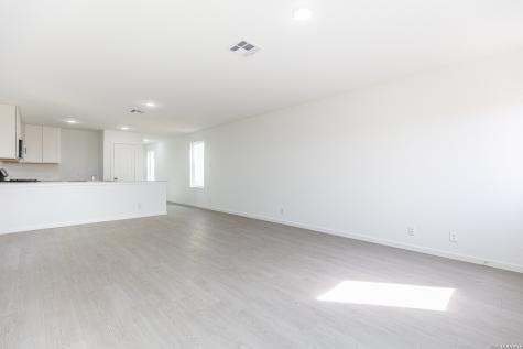 12034 La Cuchilla San Antonio TX 78245