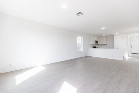 12034 La Cuchilla San Antonio TX 78245
