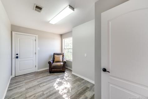 43 N Fm 3351 Bergheim TX 78004