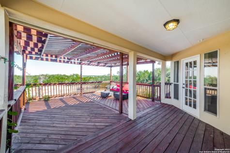 43 N Fm 3351 Bergheim TX 78004