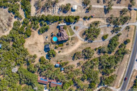 43 N Fm 3351 Bergheim TX 78004