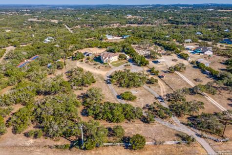 43 N Fm 3351 Bergheim TX 78004