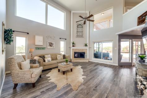 43 N Fm 3351 Bergheim TX 78004