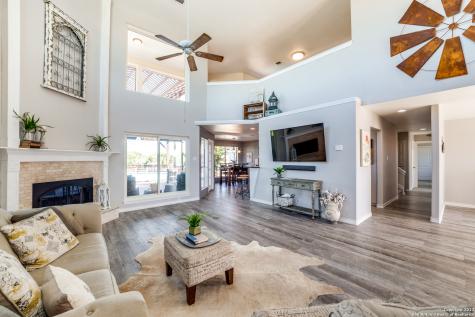 43 N Fm 3351 Bergheim TX 78004