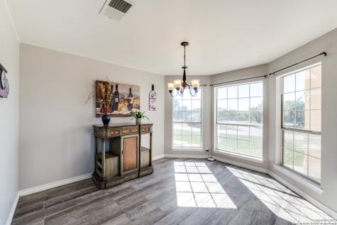 43 N Fm 3351 Bergheim TX 78004