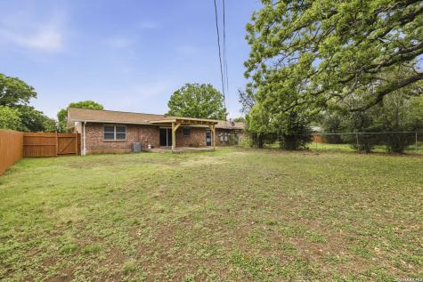 801 Manor Drive Kerrville TX 78028