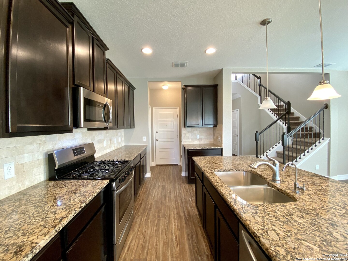 1206 Ranch Falls San Antonio TX 78245