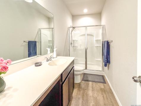 9023 Alvarado Bend San Antonio TX 79245
