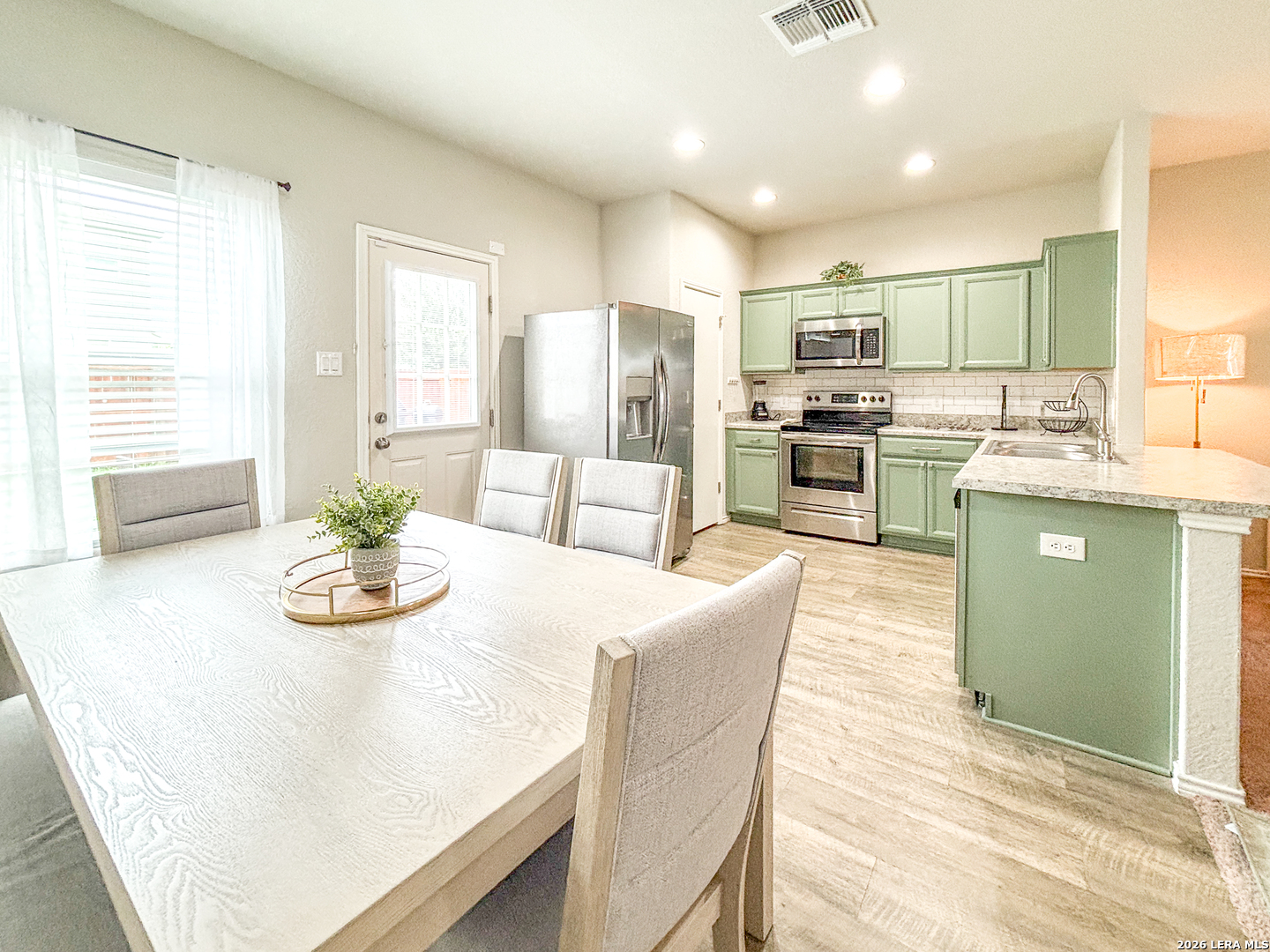 9023 Alvarado Bend San Antonio TX 79245
