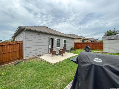 9023 Alvarado Bend San Antonio TX 79245