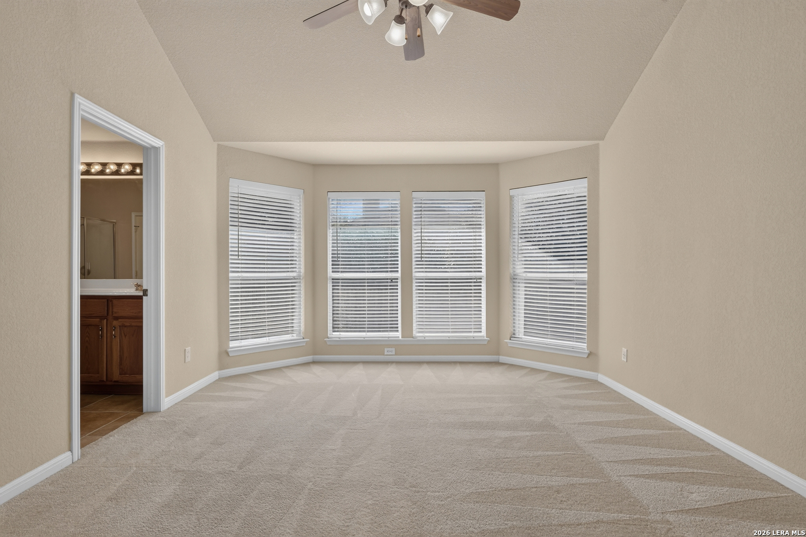 201 Comanche Trail Cibolo TX 78108