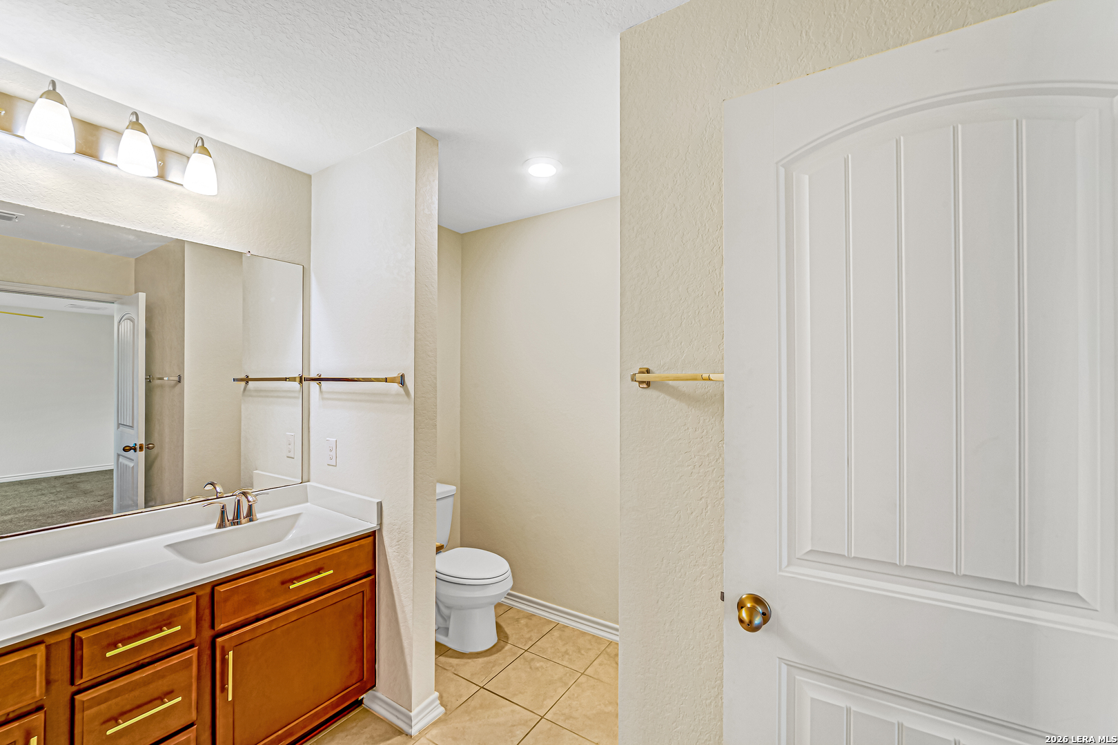 5911 Eckhert San Antonio TX 78240
