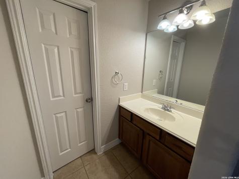 522 Calm Springs San Antonio TX 78260