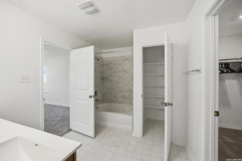 11331 Edelweiss San Antonio TX 78245