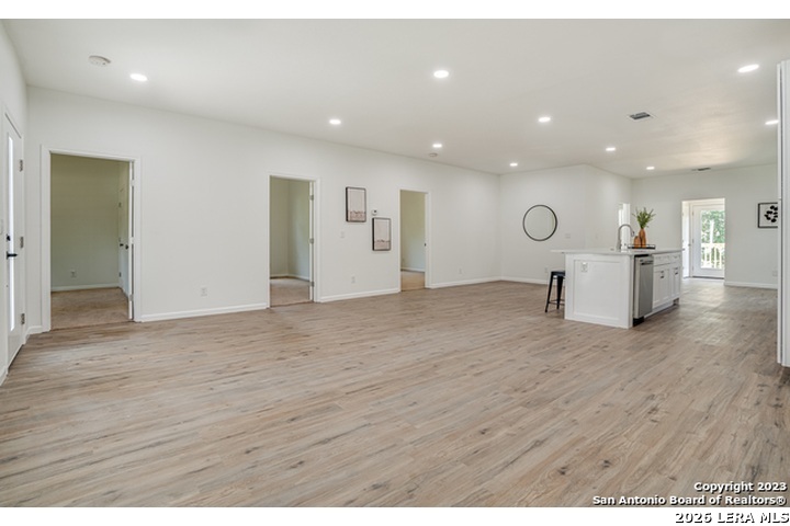 933 Denver San Antonio TX 78210