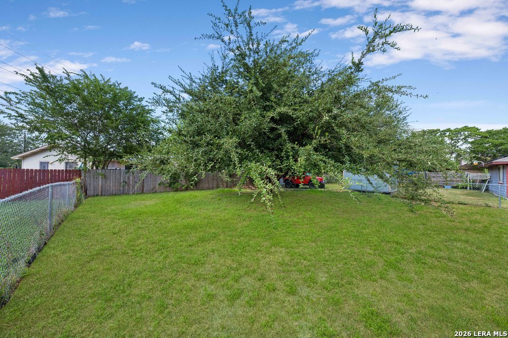 7522 Yellow Sand Drive San Antonio TX 78227