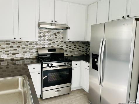 5847 Coahulia Seguin TX 78155