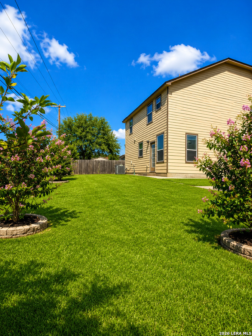 13235 Sunrise Wood San Antonio TX 78245