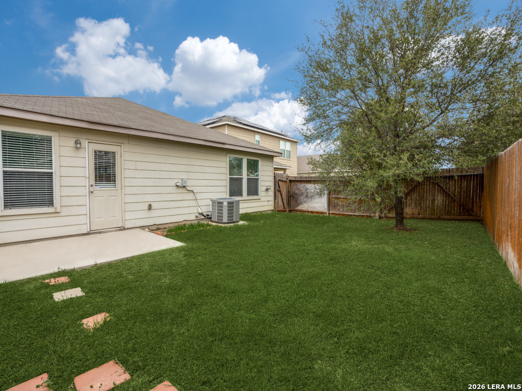 8922 Oakwood Park San Antonio TX 78254