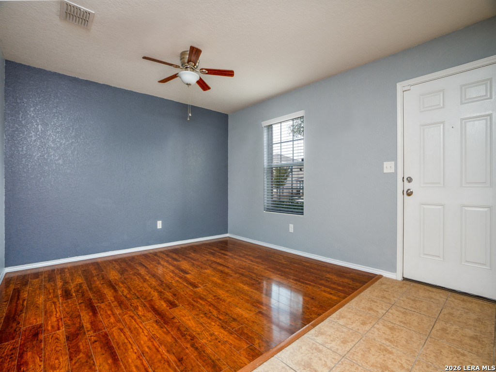 8922 Oakwood Park San Antonio TX 78254