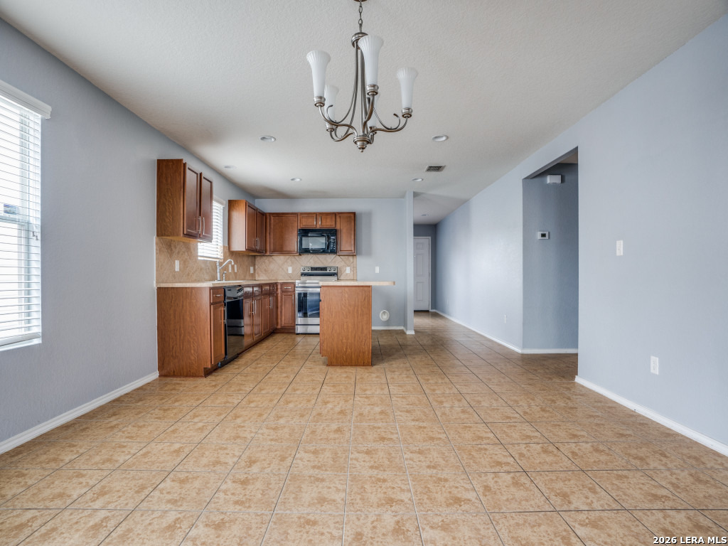 8922 Oakwood Park San Antonio TX 78254