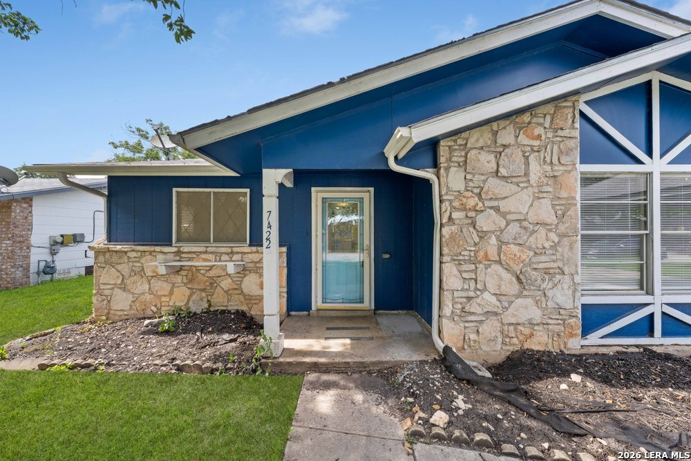 7422 Stonehouse Drive San Antonio TX 78227