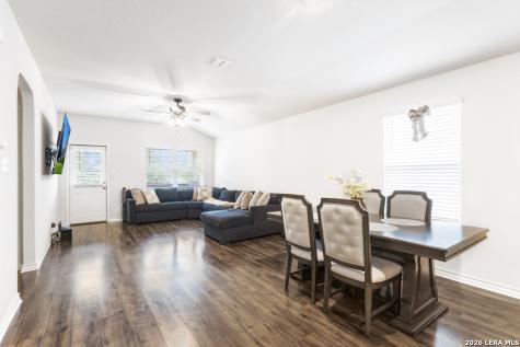 5919 Hindes Stone San Antonio TX 78253