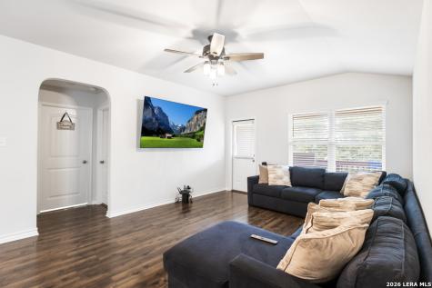 5919 Hindes Stone San Antonio TX 78253