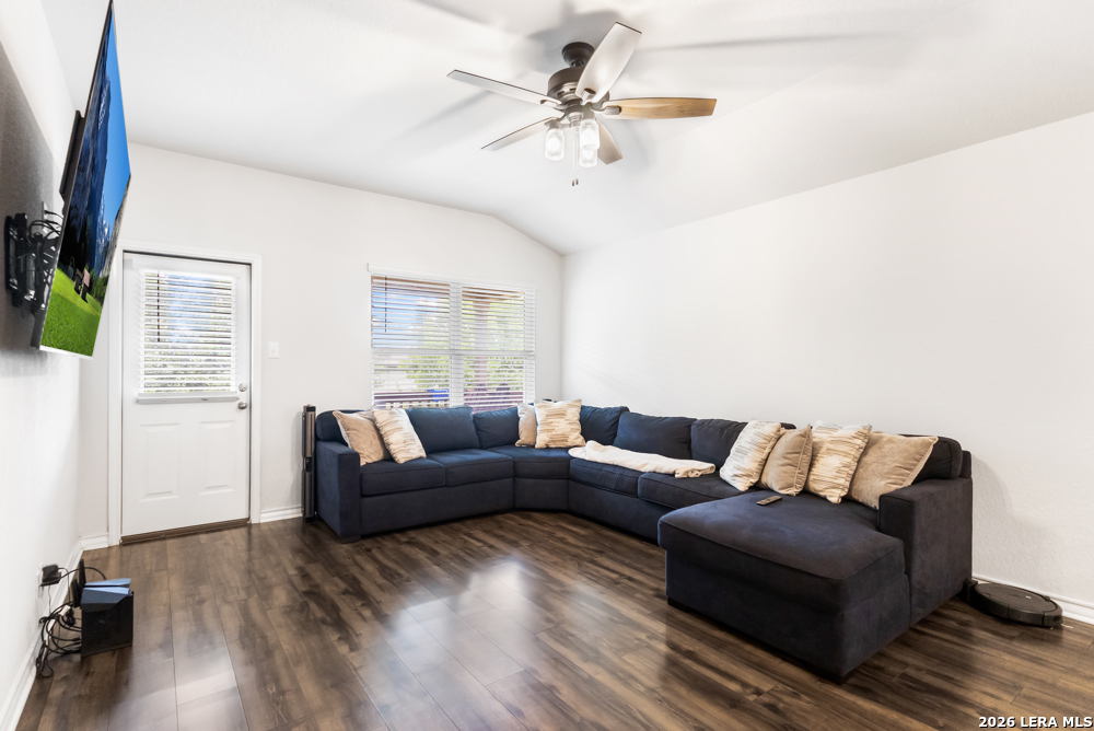 5919 Hindes Stone San Antonio TX 78253